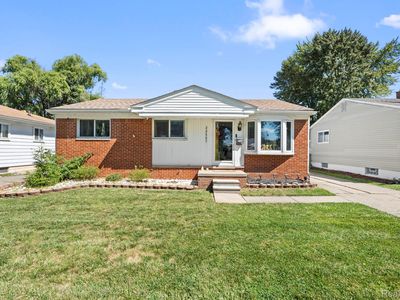 22527 Avon St, Saint Clair Shores, MI, 48082