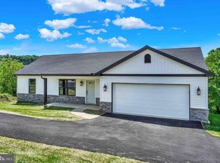 335 Barclay Dr, Red Lion, PA 17356