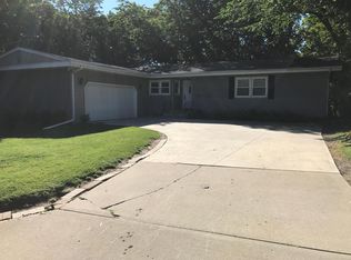 9414 N Northview Rd, Peoria, IL 61615