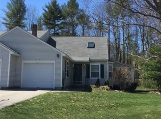 24 Windsor Commons Dr #24, Kennebunk, ME 04043