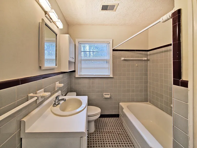 3018 Grand Ave SW — Photo 16