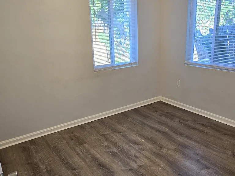 1505 18th Avenue Dr W — Photo 10