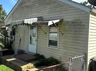 525 Maple St, Festus, MO 63028