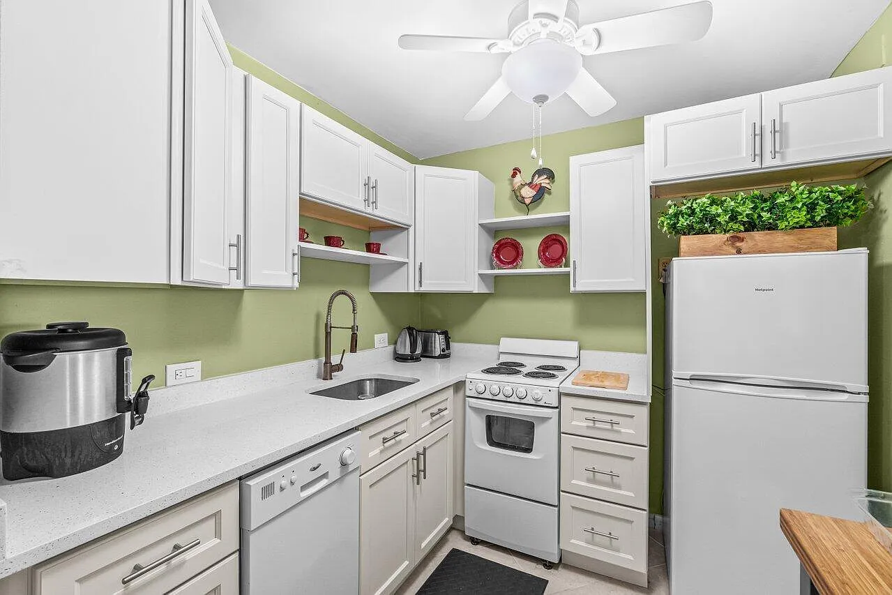 1 bed, 1.5 bath, 720 sqft, $2,750 — Photo 2