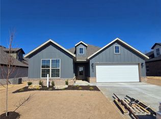 405 W Hondo St, Siloam Springs, AR 72761