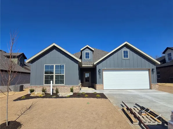 405 W Hondo St, Siloam Springs, AR 72761