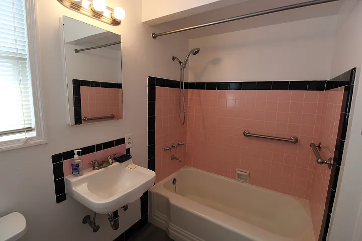 815 Central Ave #B — Photo 9