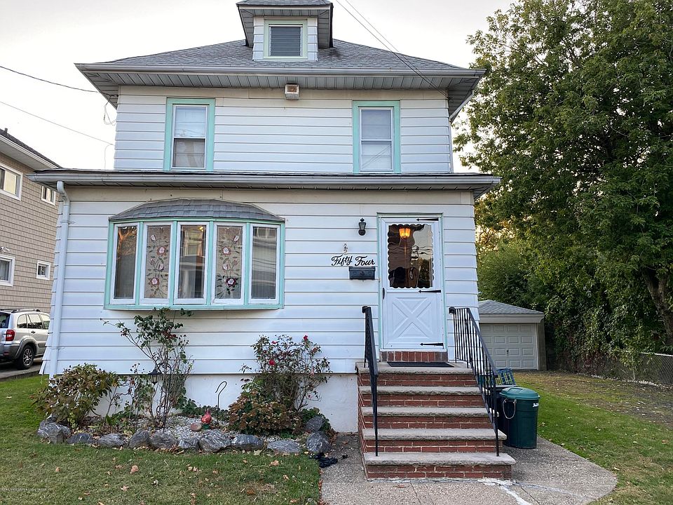 1st image of 54 Mountainview Ave
