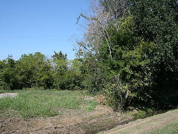 ONE END OF THE LOT
