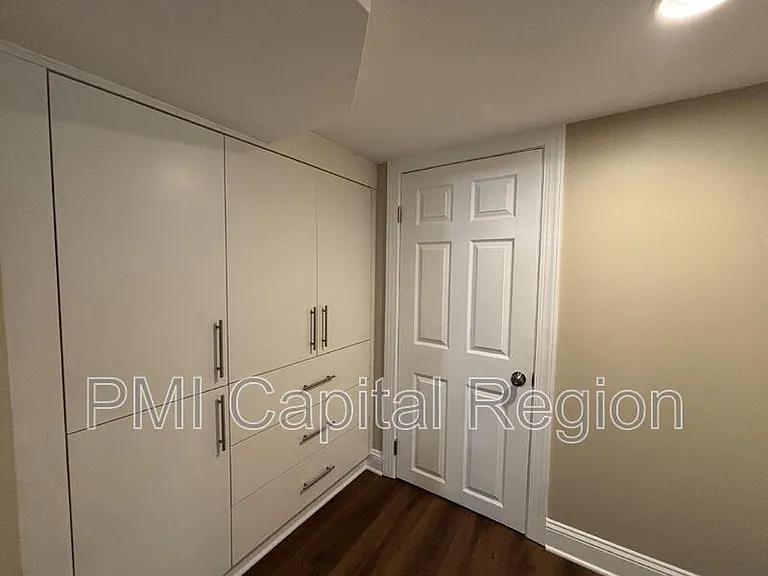 3903 Hampden St — Photo 24