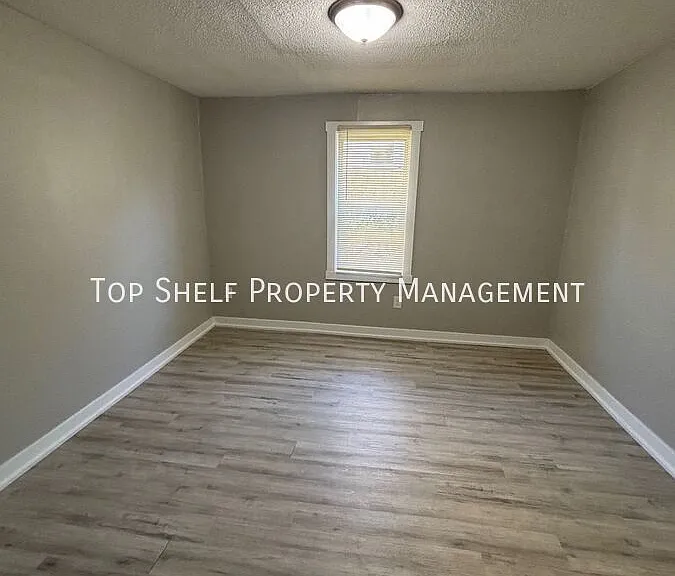 7505 SW 12th St — Photo 15