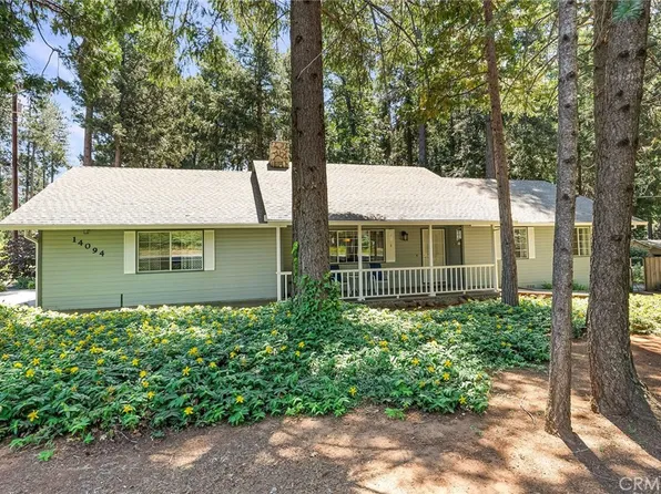 14094 Creston Rd, Magalia, CA 95954