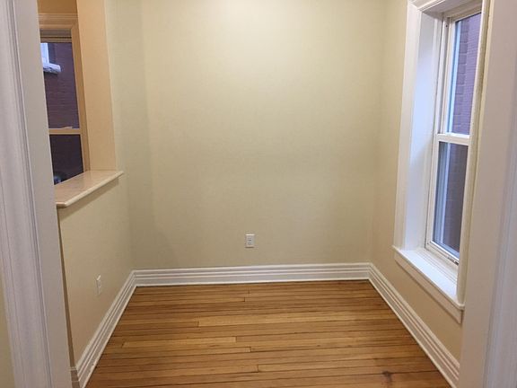 5th image of 1110 Main St APT 11