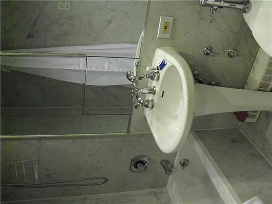 Rented by RELO REDAC INC. | media 10