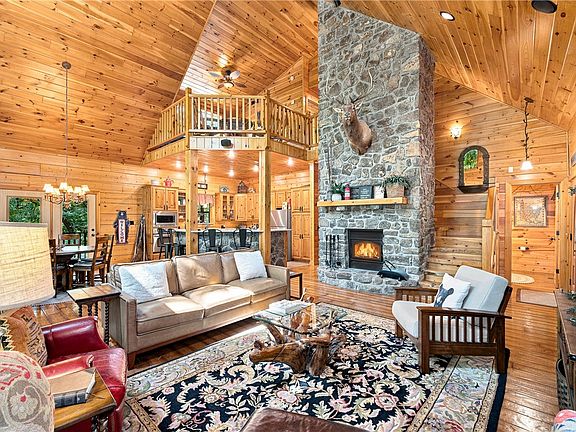 2nd image of 22365 N Log Cabin Dr
