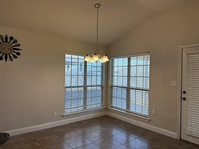 6004 Wagner Dr — Photo 8