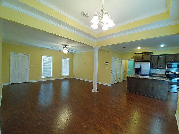 3rd image of 120 Attwater Ct