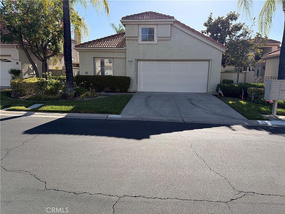 1st image of 23907 Corte Emerado