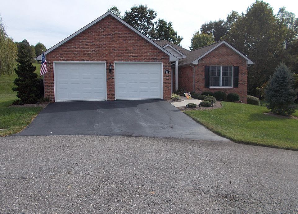 2nd image of 55 Quail Lake Rd