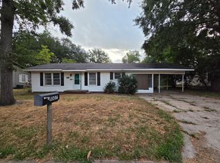1007 N Montgomery St, Gilmer, TX 75644