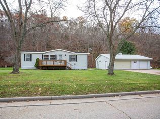 168 S Main St, Potosi, WI 53820