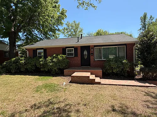 623 Oakgrove Dr Photo 1