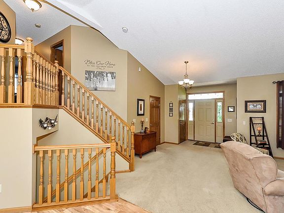 3rd image of 4105 Jasmine Ct NE