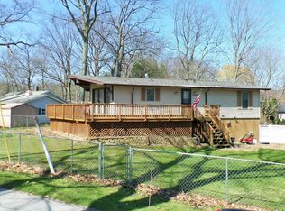 11 Oak Pl, La Porte, IN 46350