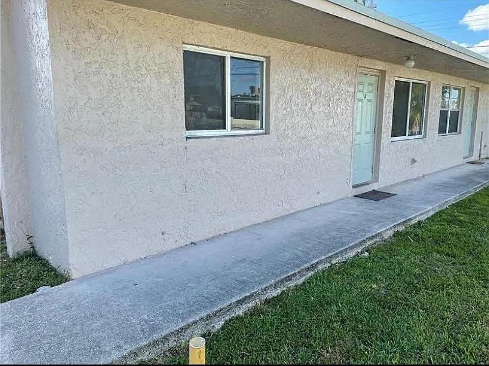 2nd image of 6513 SW 18th Street