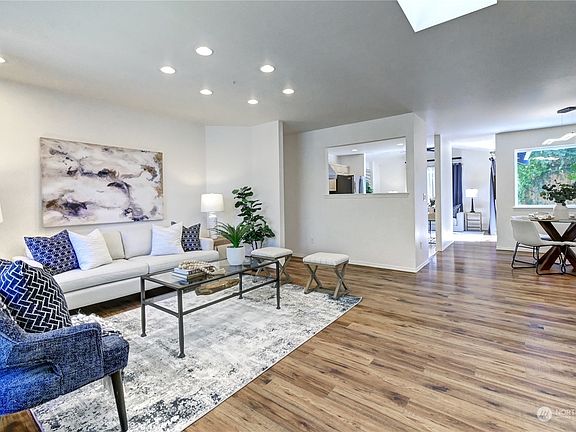 4th image of 6509 75th Drive NE