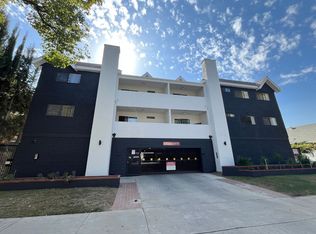 420 Windsor Rd, Glendale, CA 91204