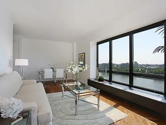 Sold by Corcoran | media 32