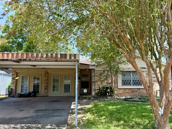 666 Overbluff St, Channelview, TX 77530