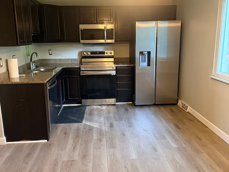 1017 Lafayette Ct — Photo 4