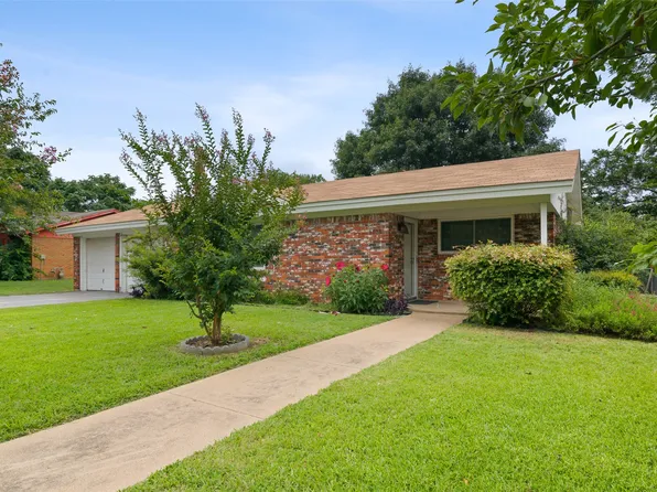 8808 Kate St, White Settlement, TX 76108