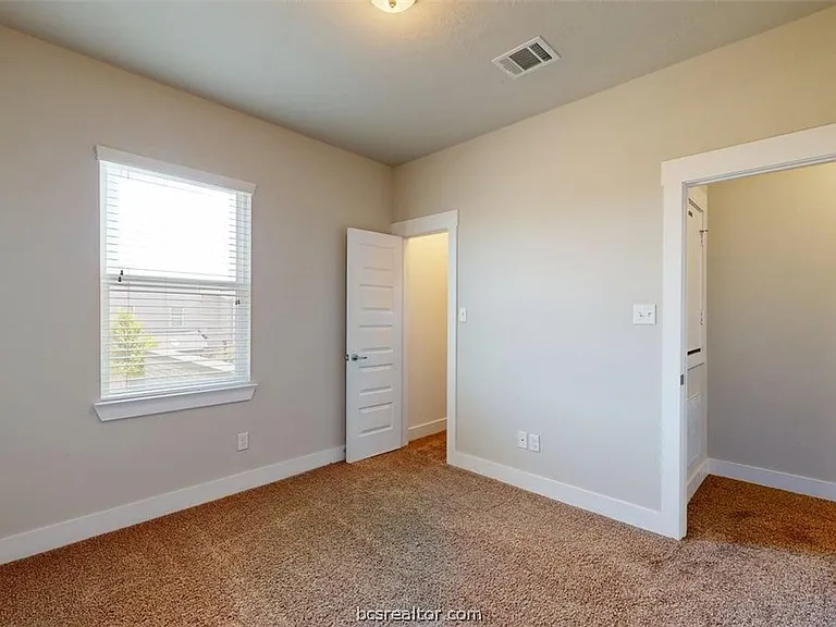 3901 Ws Phillips Pkwy — Photo 25