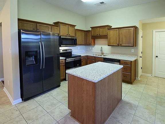 5th image of 7407 Lost Grove Ln