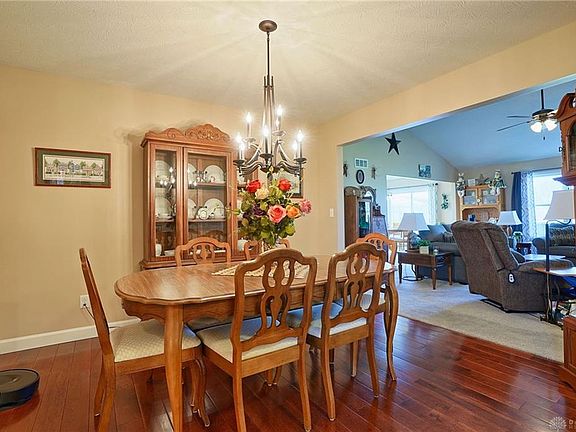 4th image of 320 Raycon Dr