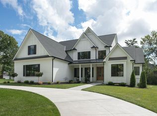 48 Williamsburg Rd, Saint Louis, MO 63141