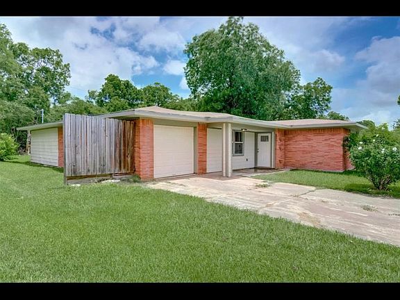 3rd image of 2934 Almeda Plaza Dr