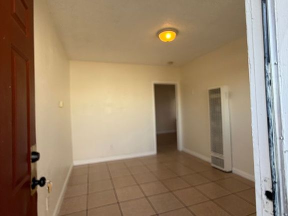 5th image of 1916 Niles St APT D