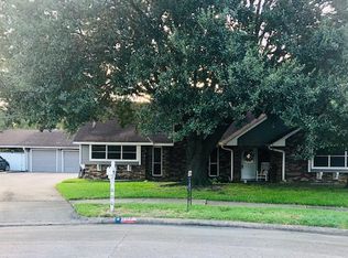 606 Boone Ct, Deer Park, TX 77536
