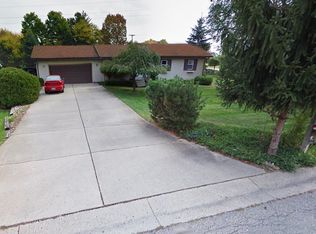 993 Chirco Dr, Oxford, MI 48371