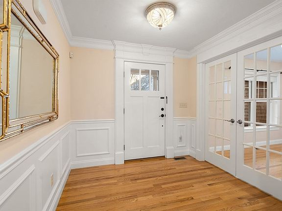 3rd image of 9 River Rock Way Unit 9