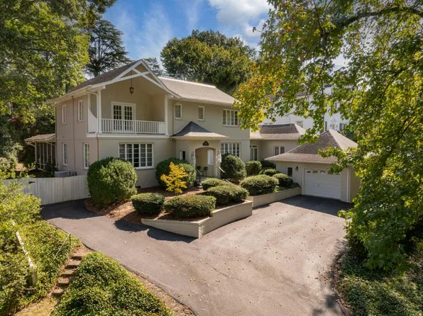 322 Linden Dr, Danville, VA 24541