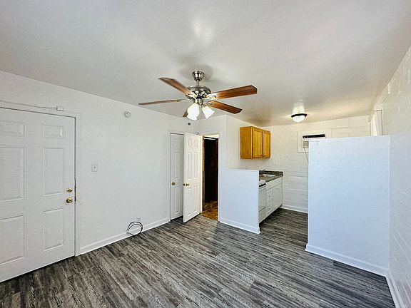 5th image of 250 W Laguna St #Laguna250-1