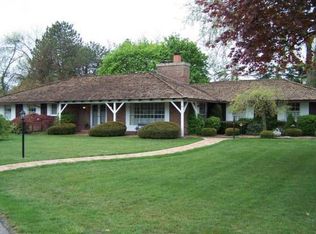 4 W Corral Dr, Saginaw, MI