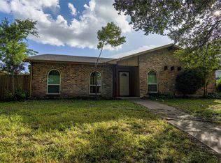 4329 Mayflower Dr, Garland, TX