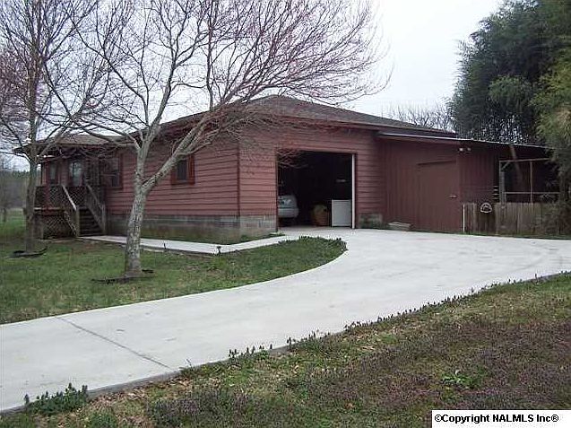 2nd image of 113 Ranch Dr