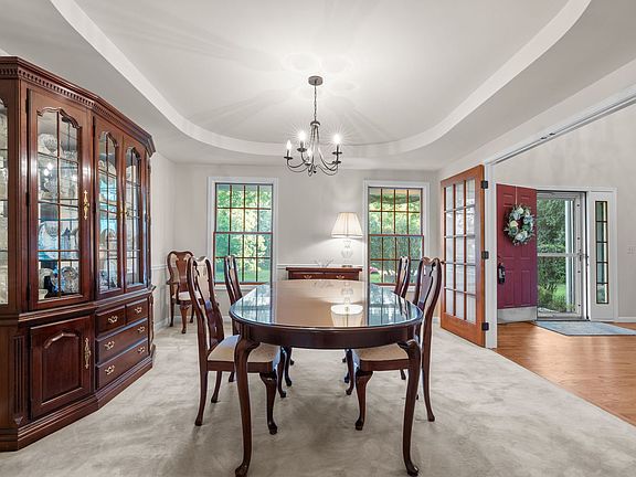 5th image of 4010 Wyndwood Dr
